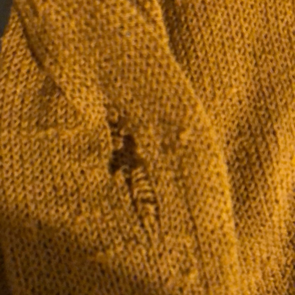 mustard yellow sweater - Picture 3 of 3